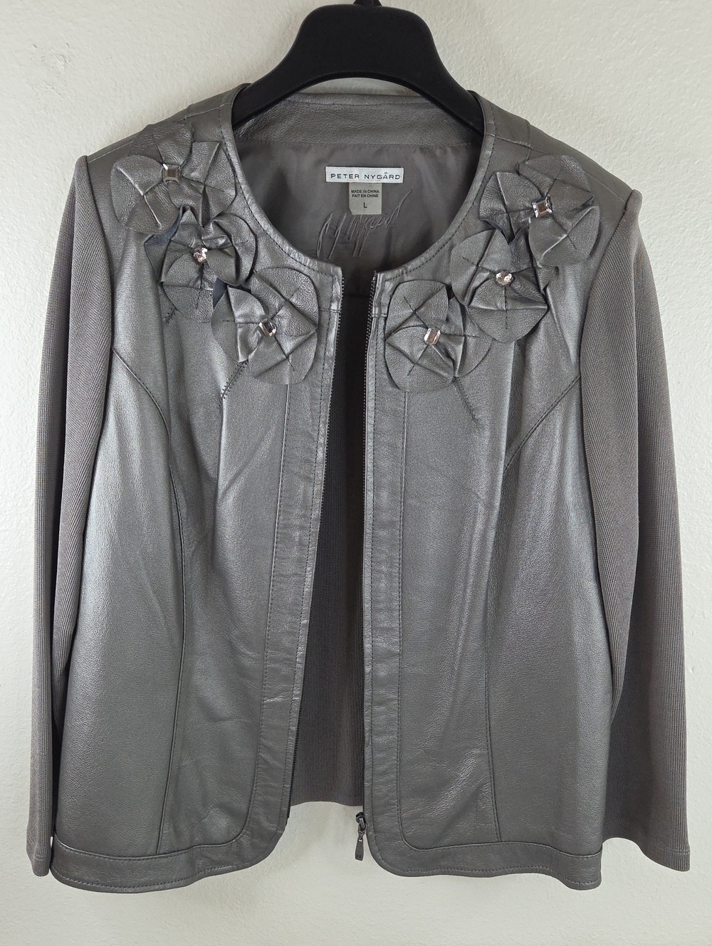 Peter Nygard Pewter Floral Appliqué Leather Jacket EUC Large Vintage Inspired